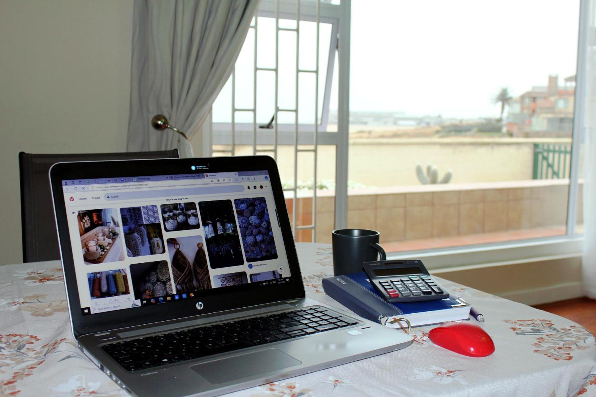 Huisie Langs Die See Swakopmund Bilik gambar